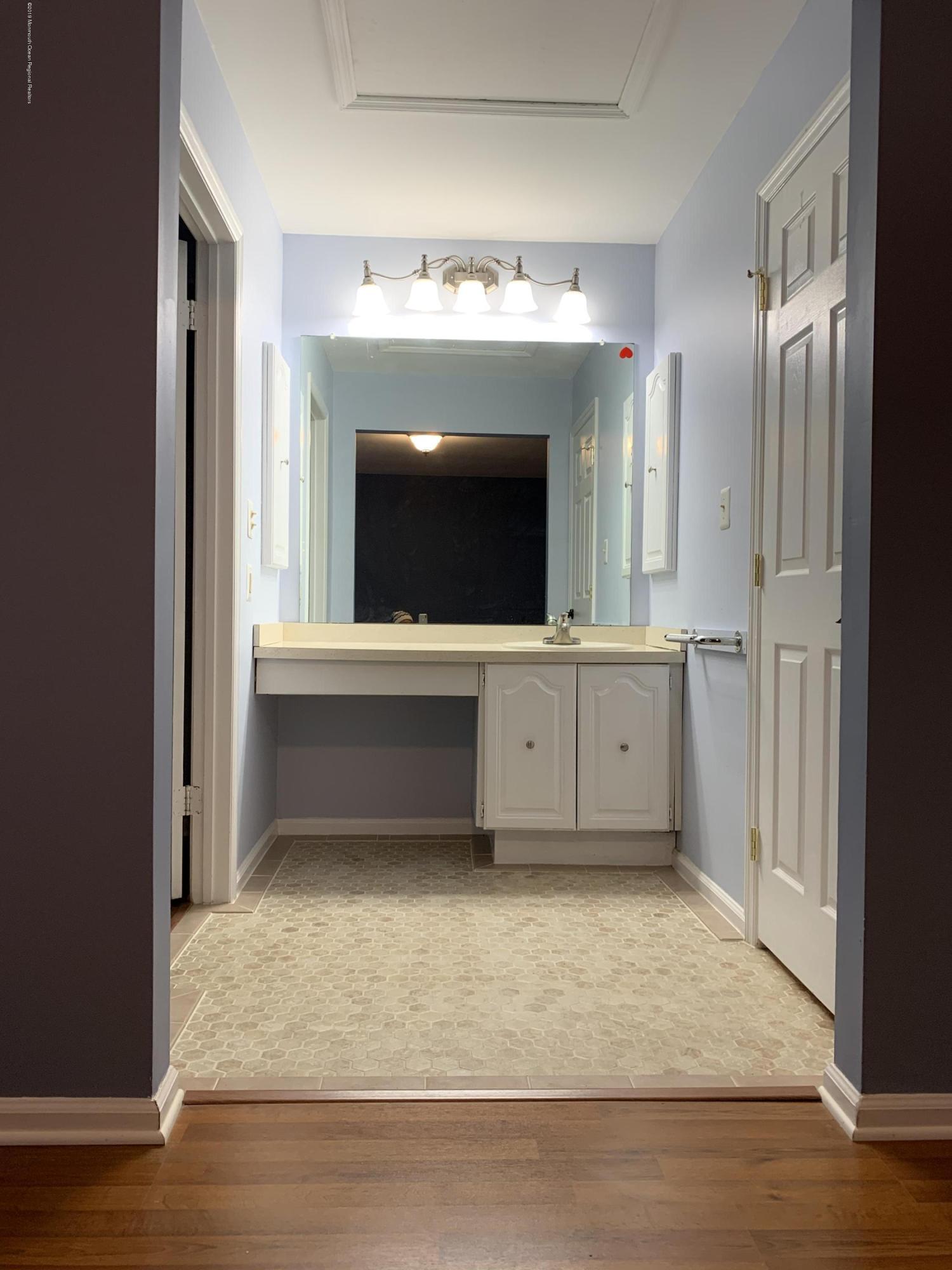 39 Suffolk Way Marlboro, NJ 07746 - Photo 18 of 25 image1