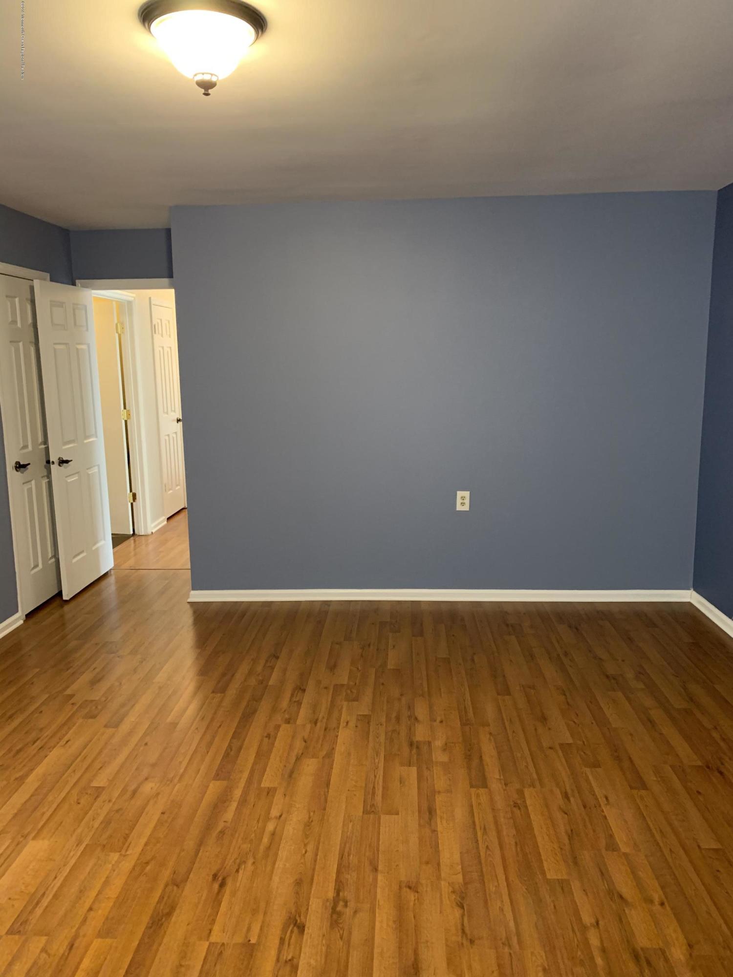 39 Suffolk Way Marlboro, NJ 07746 - Photo 21 of 25 image6