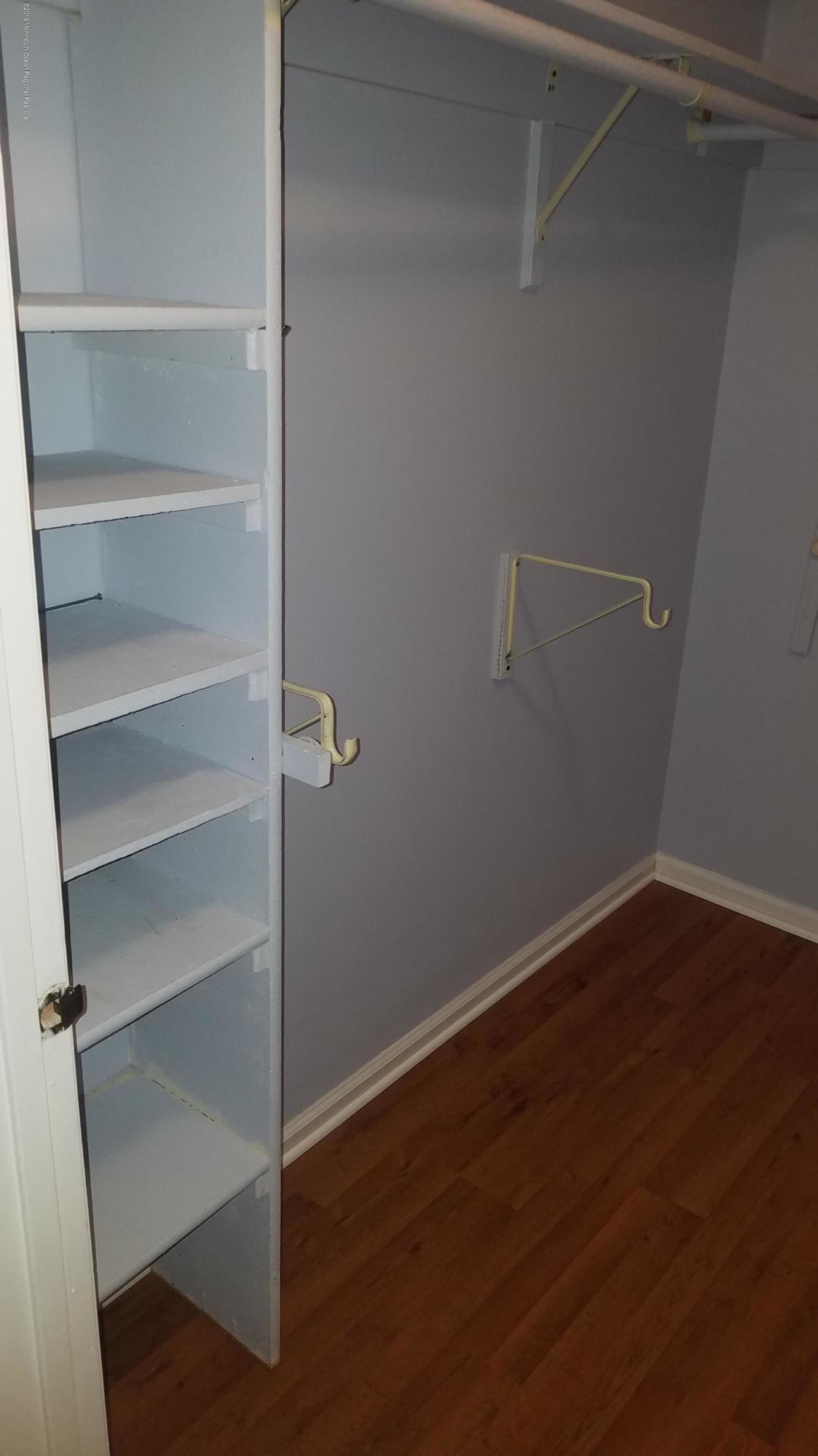 39 Suffolk Way Marlboro, NJ 07746 - Photo 24 of 25 20191104_160323