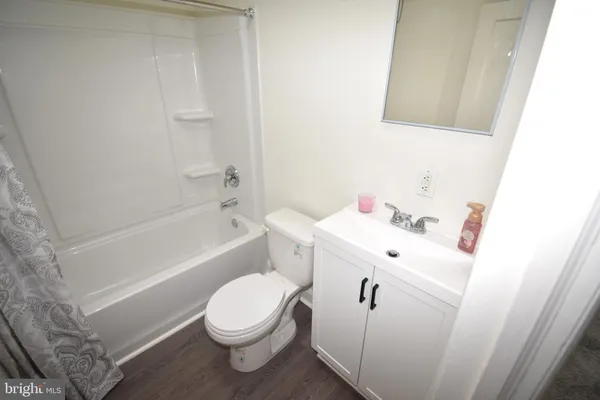 $228,900 | 76 West 4th Street, Burlington, NJ 08016