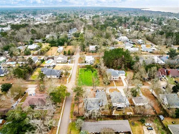 $290,000 | 637 Ramon Street, Mandeville, LA 70448