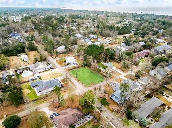 $290,000 | 637 Ramon Street, Mandeville, LA 70448