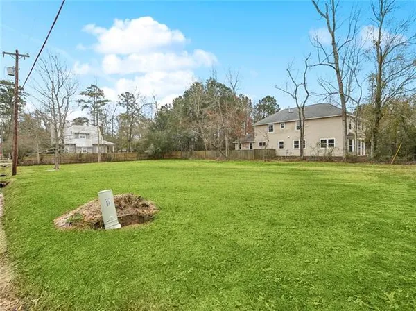 $290,000 | 637 Ramon Street, Mandeville, LA 70448