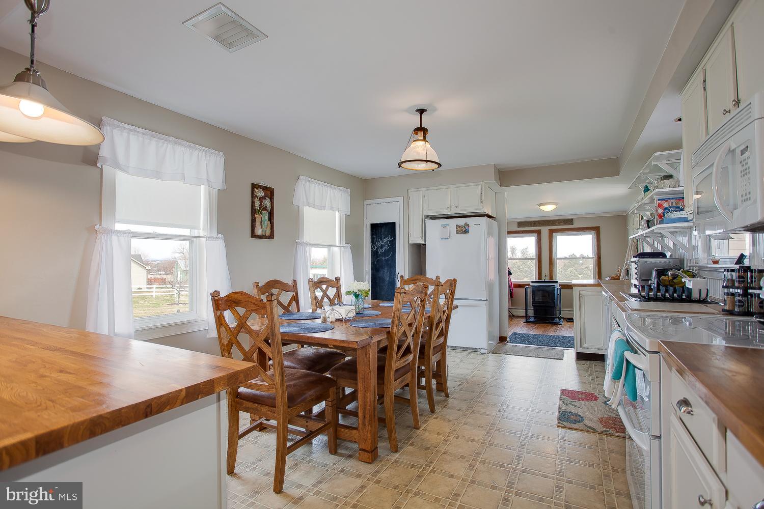 1034 York Road Dillsburg, PA 17019 - Photo 5 of 40 Gallery Image 5