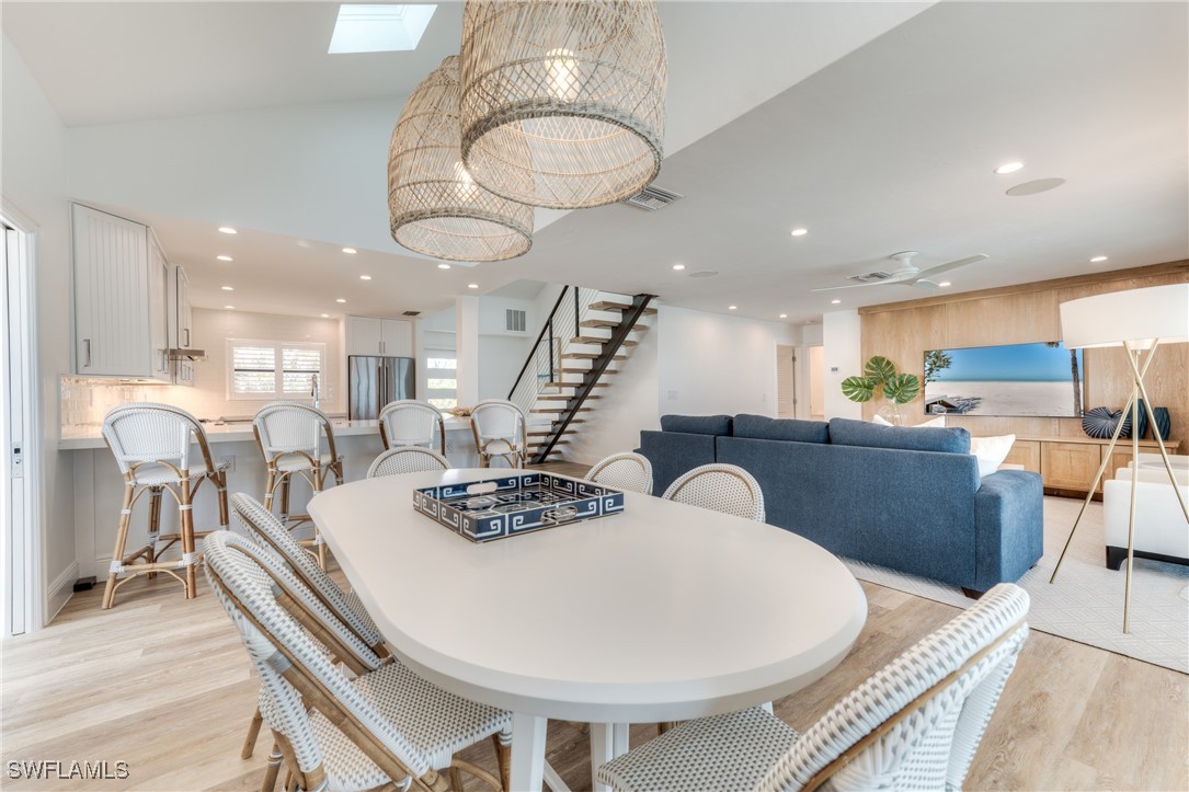 19 Beach Homes Captiva, FL 33924 - Photo 11 of 48