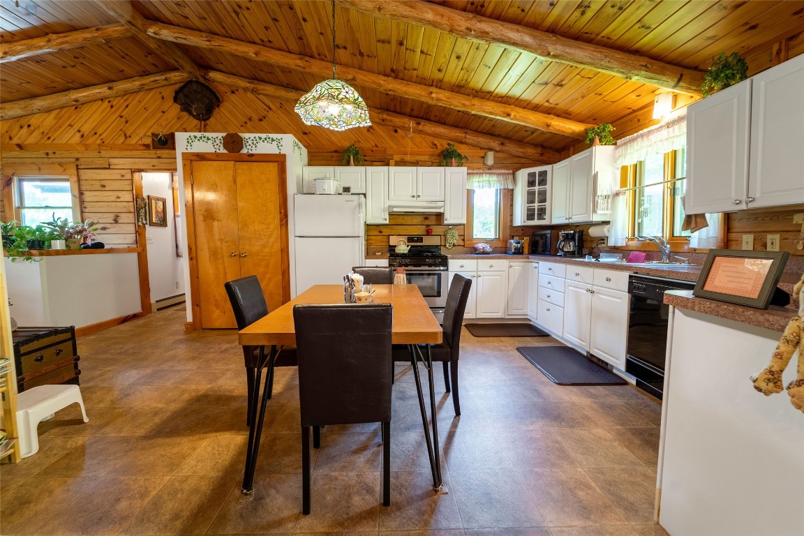 290 Bull Creek Road Whitney Point, NY 13862 - Photo 3 of 35