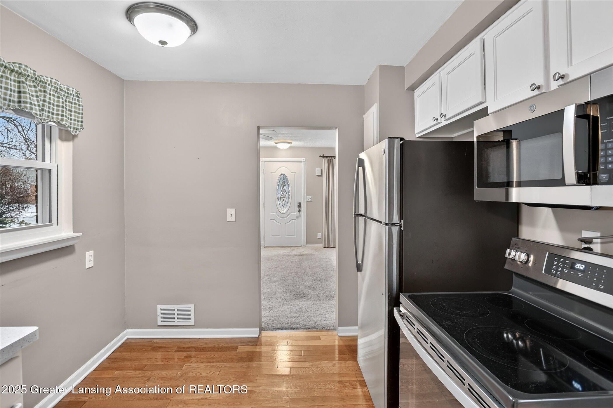 2209 Barstow Road Lansing, MI 48906 - Photo 13 of 37 13-2209 Barstow Rd Lansing, MI 48906-Wi
