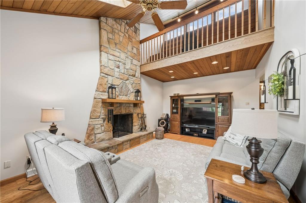 189 Wallrose Heights Road Baden, PA 15005 - Photo 12 of 40 Gallery Image 12