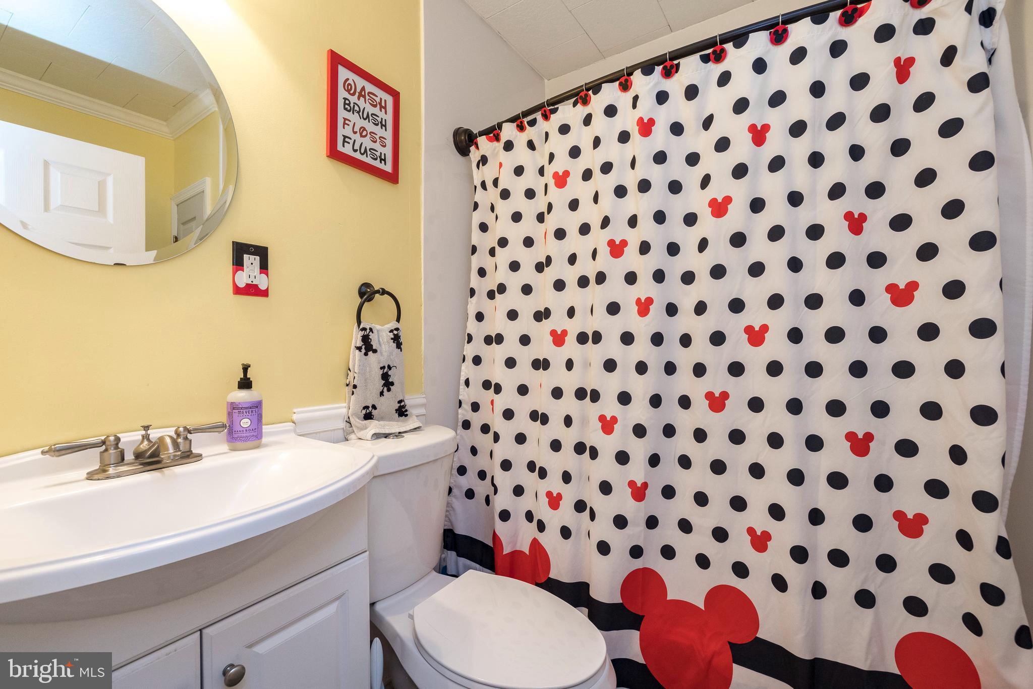 513 Markel Road Conshohocken, PA 19428 - Photo 21 of 32 Hall Full Bath