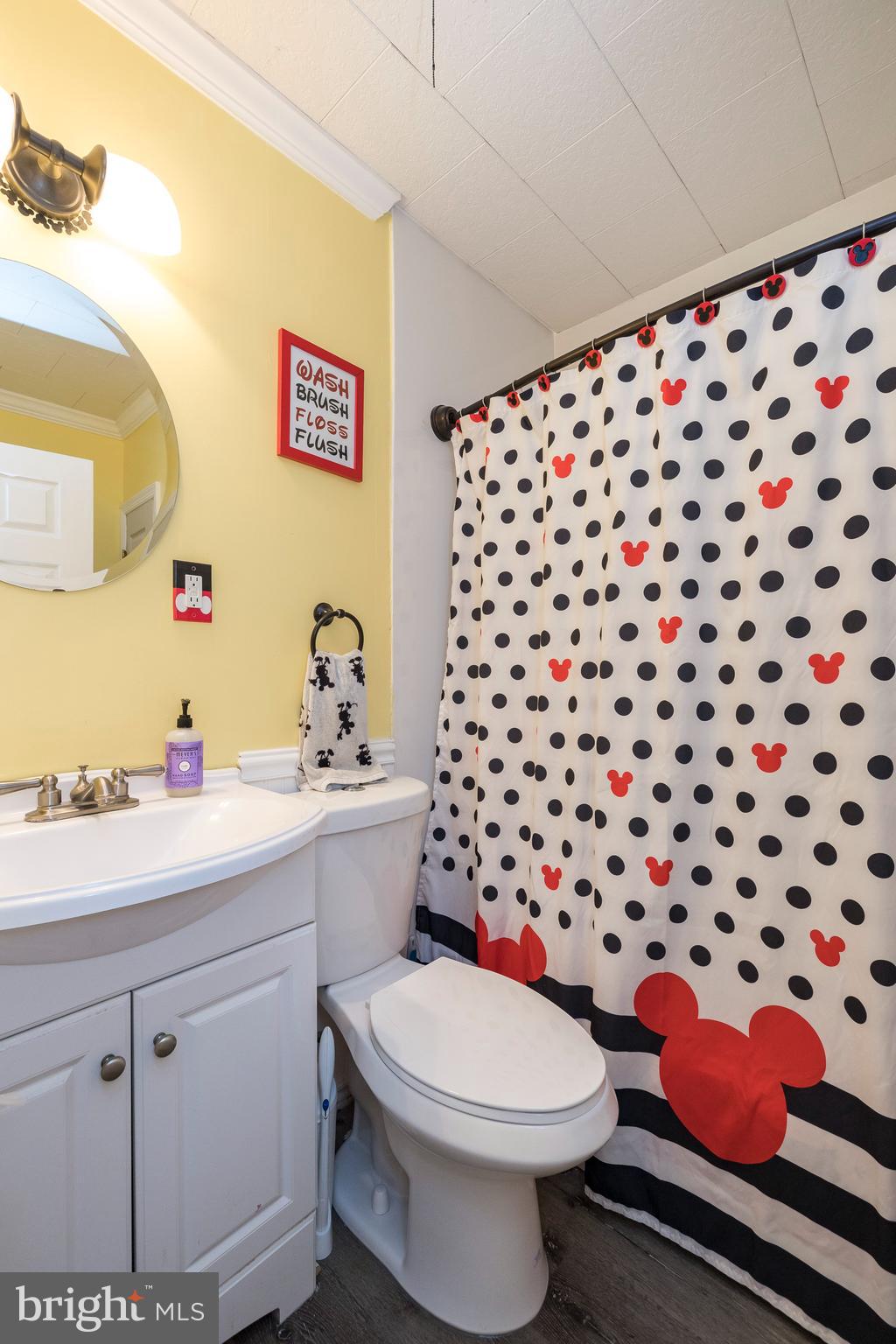 513 Markel Road Conshohocken, PA 19428 - Photo 22 of 32 Hall Full Bath