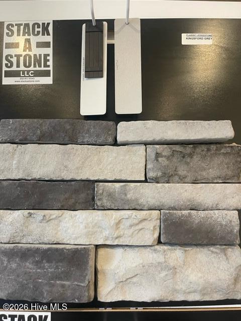 2005 Sharpnose Street New Bern, NC 28562 - Photo 3 of 14 Classic Ledge Kingsford Grey - Georgian