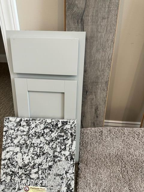 2005 Sharpnose Street New Bern, NC 28562 - Photo 4 of 14 Cane Shadow - Hamilton Oak - 112 - Plati