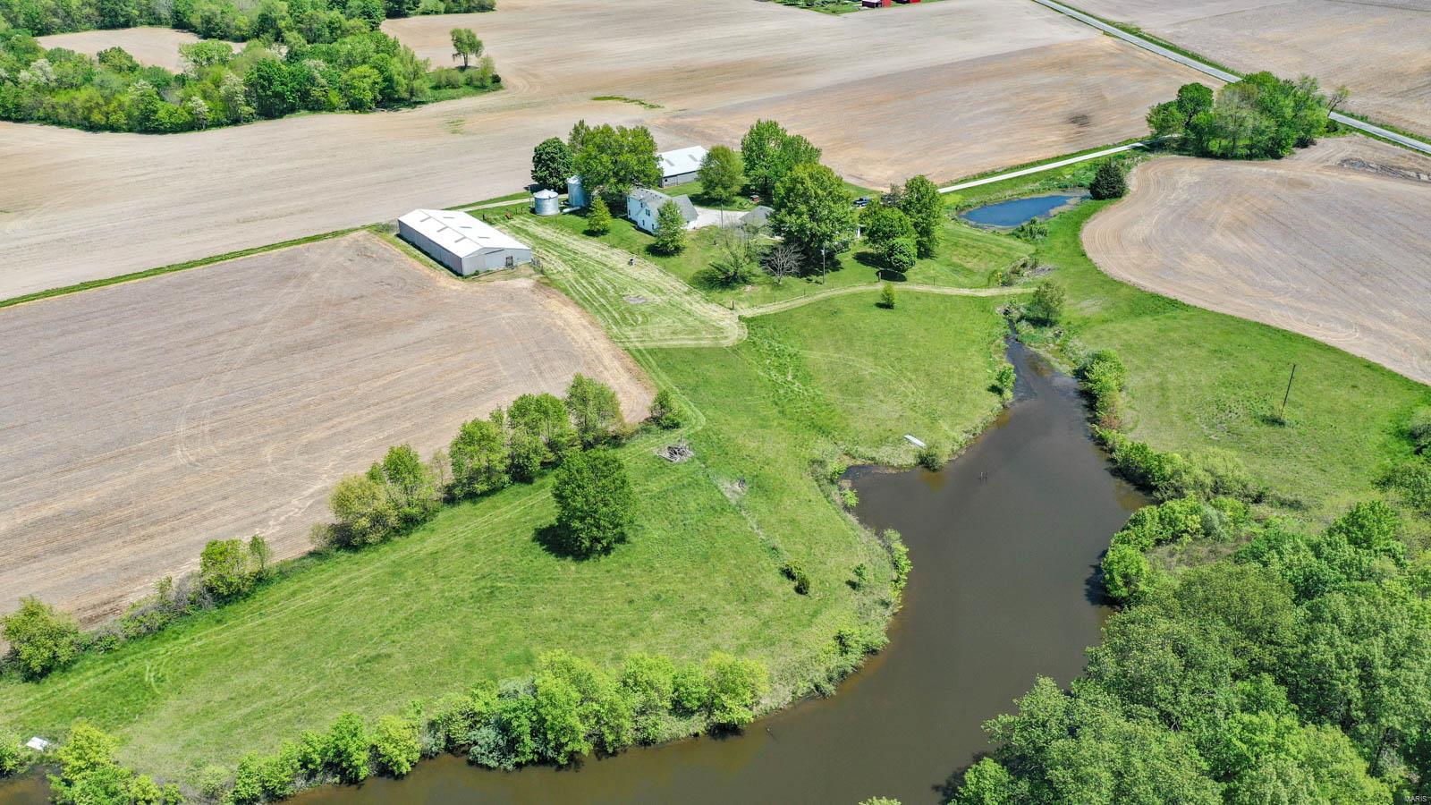 1385 Woodburn Road Brighton, IL 62012 - Photo 15 of 76
