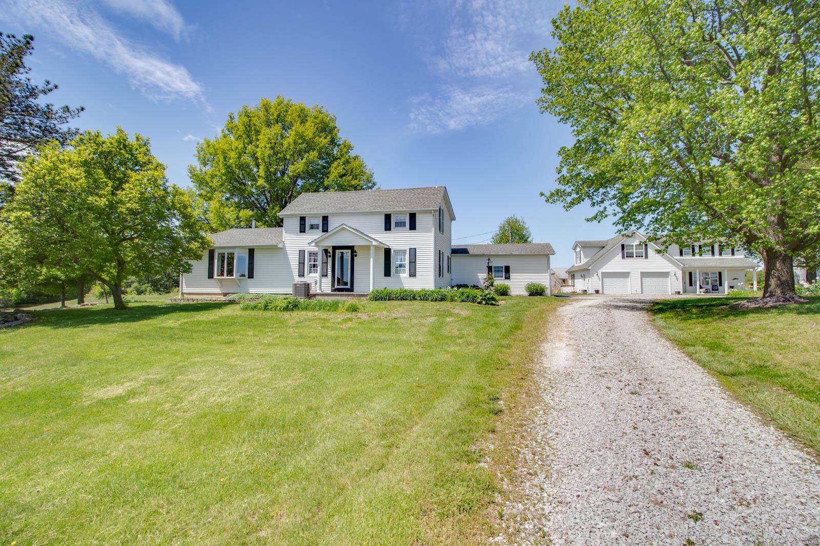 1385 Woodburn Road Brighton, IL 62012 - Photo 22 of 76