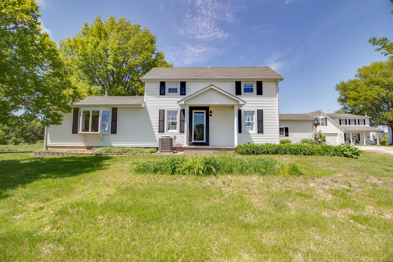 1385 Woodburn Road Brighton, IL 62012 - Photo 23 of 76