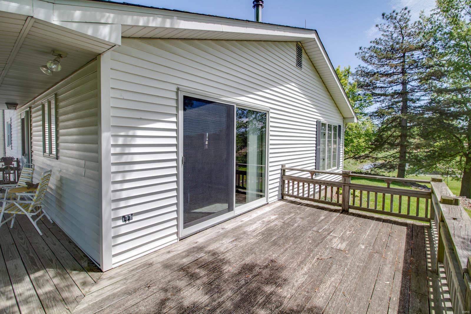 1385 Woodburn Road Brighton, IL 62012 - Photo 29 of 76