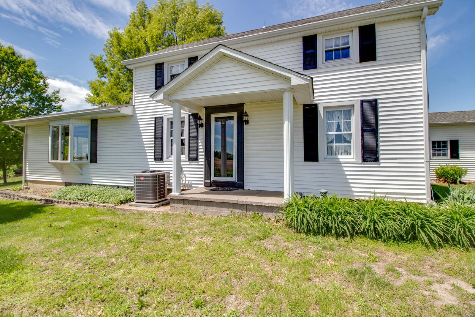1385 Woodburn Road Brighton, IL 62012 - Photo 31 of 76