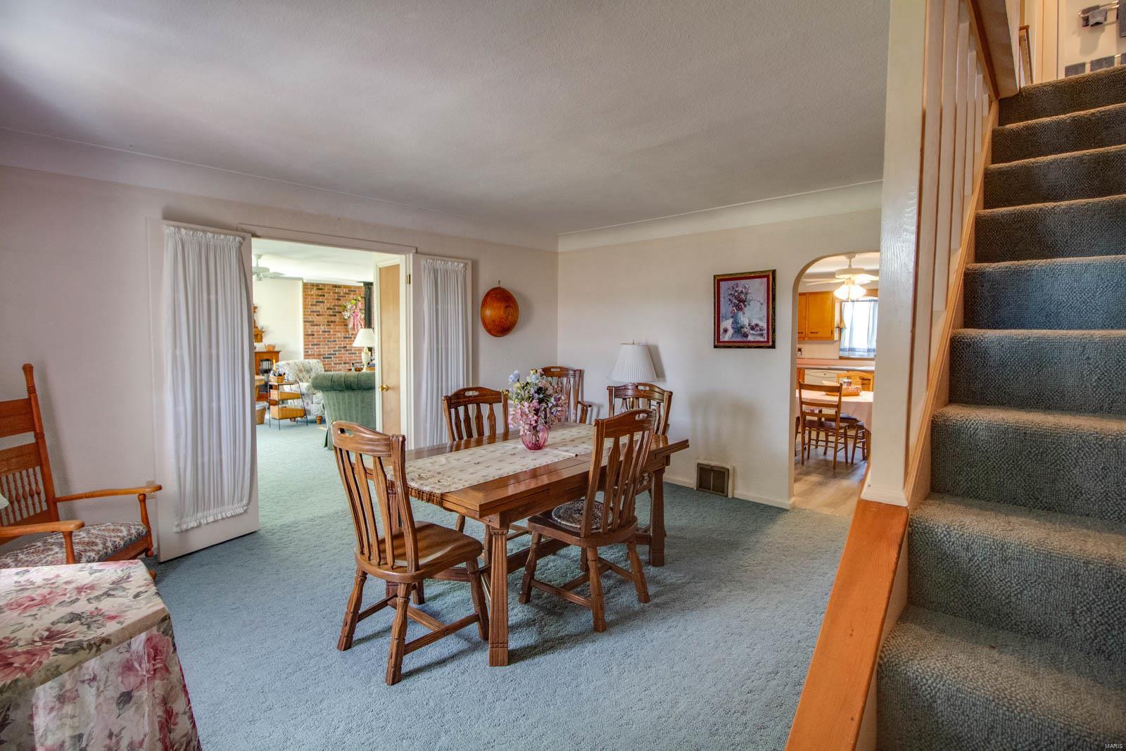 1385 Woodburn Road Brighton, IL 62012 - Photo 33 of 76