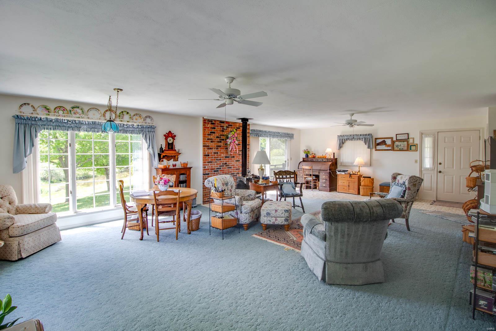 1385 Woodburn Road Brighton, IL 62012 - Photo 39 of 76