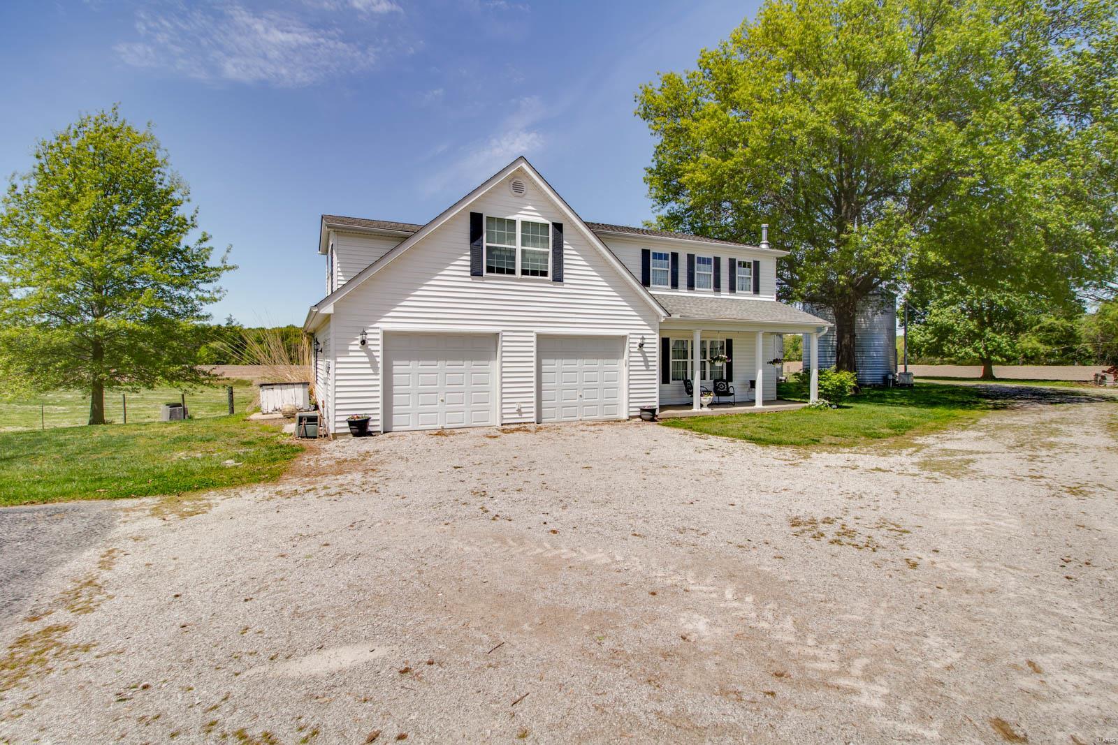 1385 Woodburn Road Brighton, IL 62012 - Photo 53 of 76