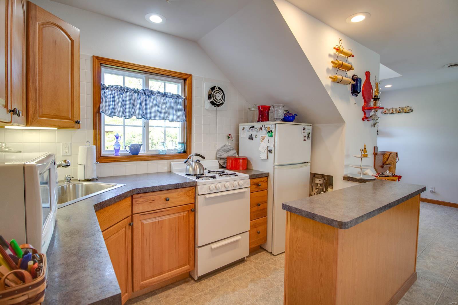 1385 Woodburn Road Brighton, IL 62012 - Photo 60 of 76