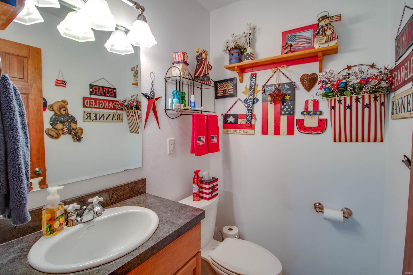 1385 Woodburn Road Brighton, IL 62012 - Photo 61 of 76