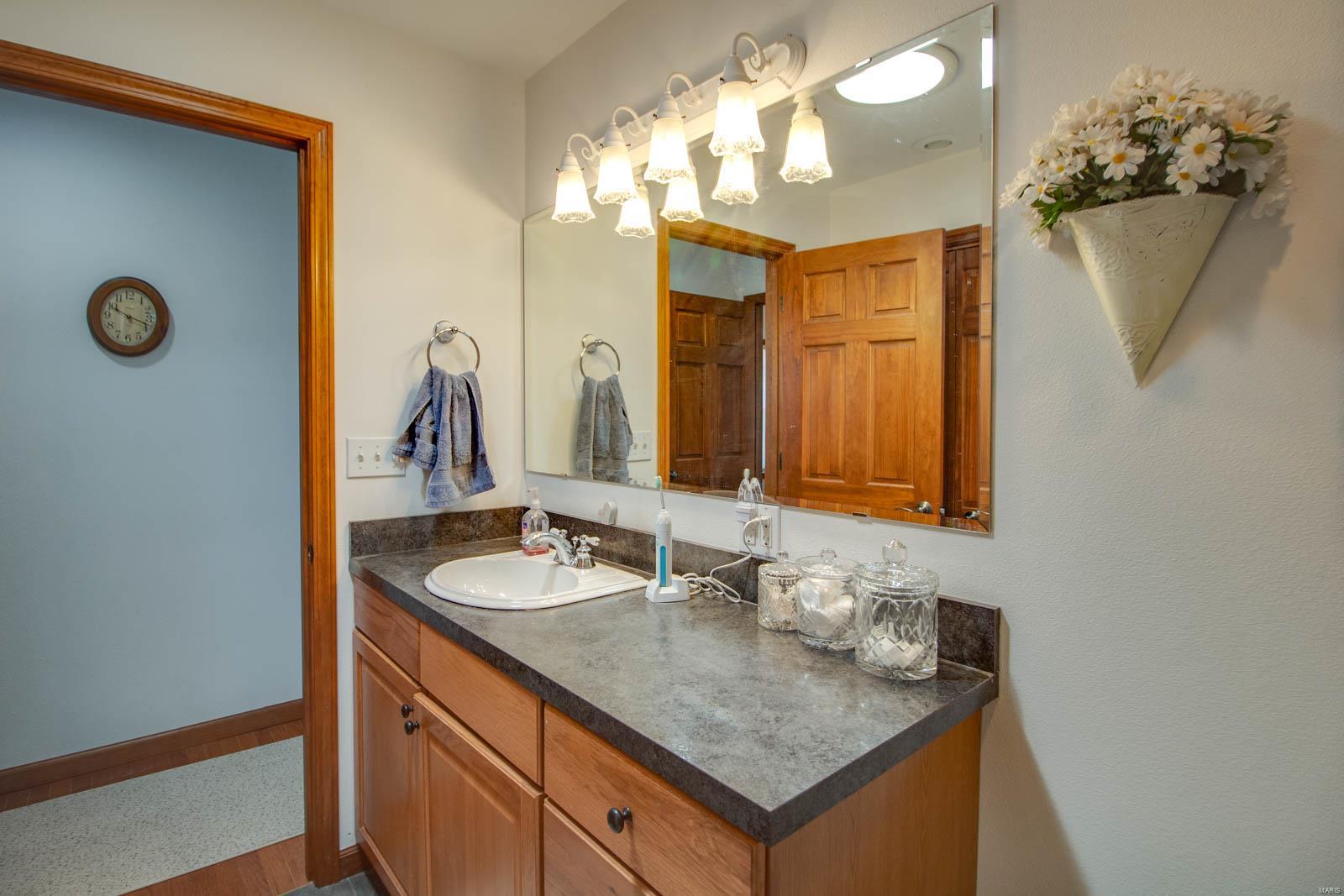 1385 Woodburn Road Brighton, IL 62012 - Photo 68 of 76