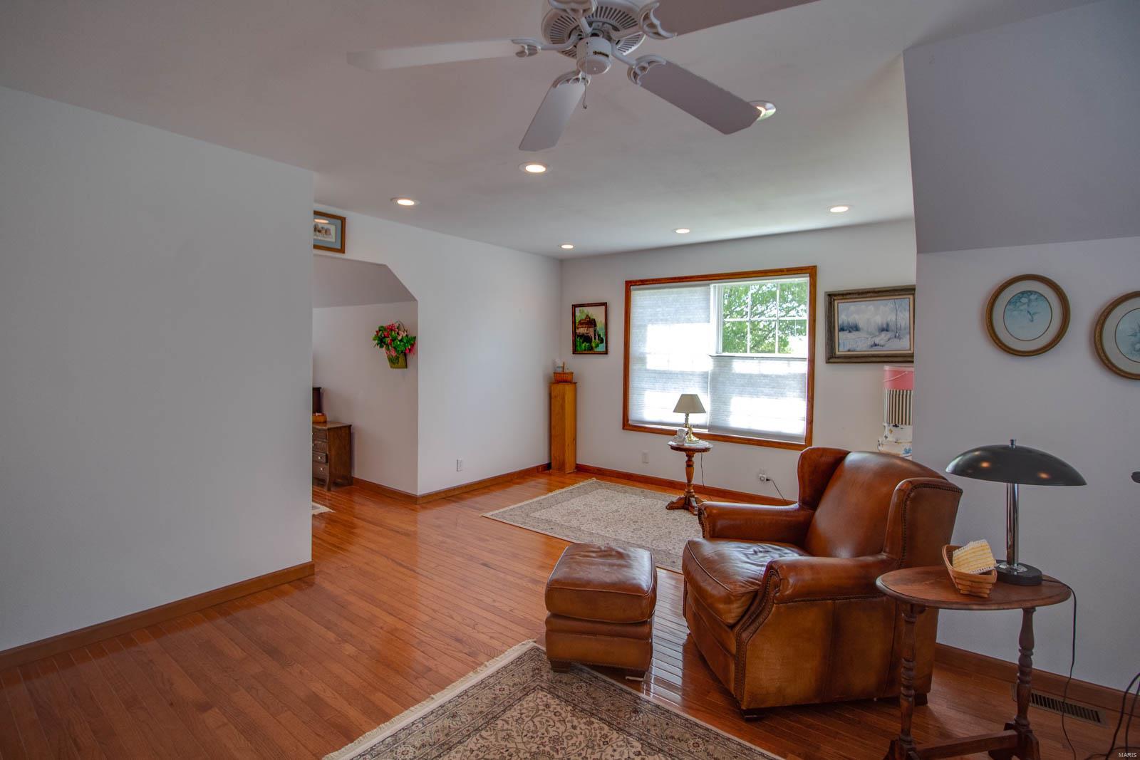 1385 Woodburn Road Brighton, IL 62012 - Photo 69 of 76