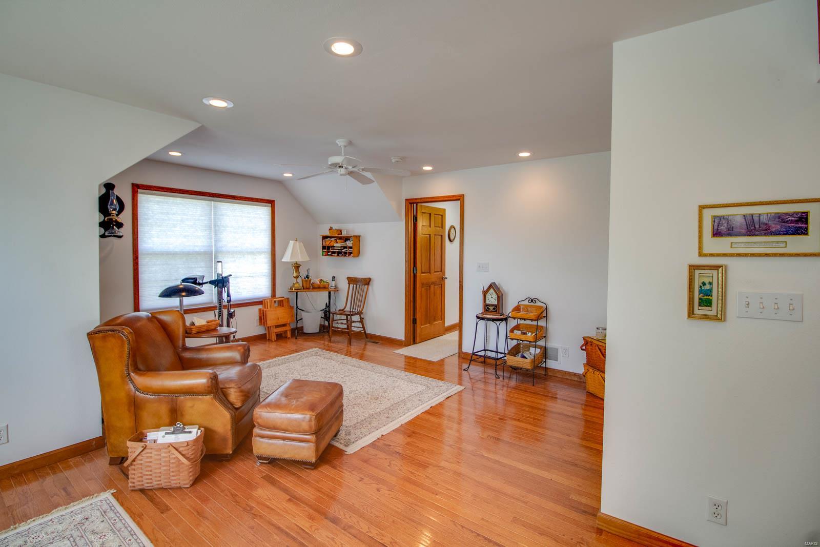 1385 Woodburn Road Brighton, IL 62012 - Photo 70 of 76
