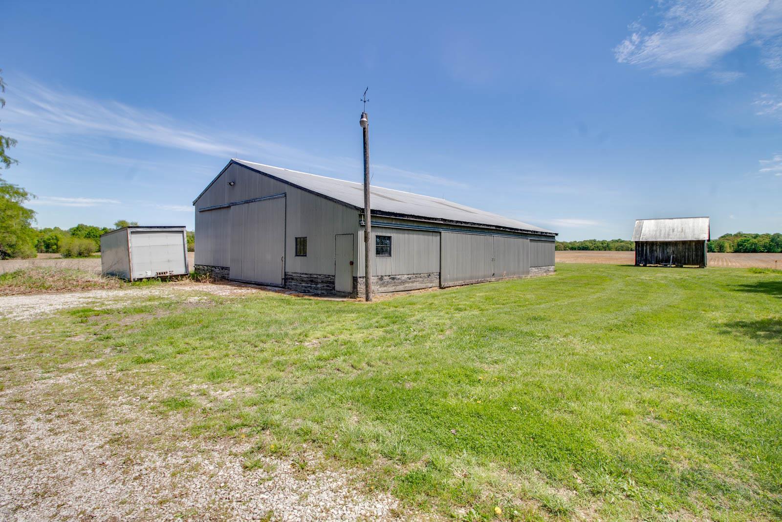 1385 Woodburn Road Brighton, IL 62012 - Photo 73 of 76