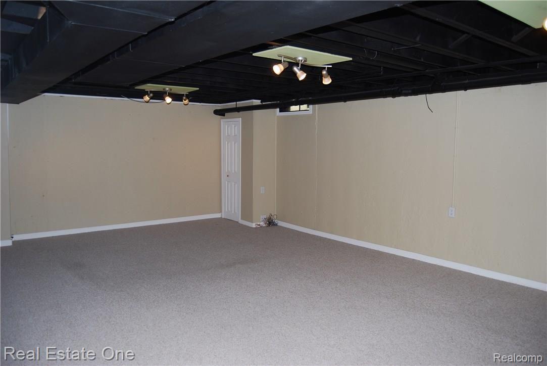 2152 Rochelle Park Drive, Unit 102 Rochester, MI 48309 - Photo 17 of 22 Finished Basement view #2