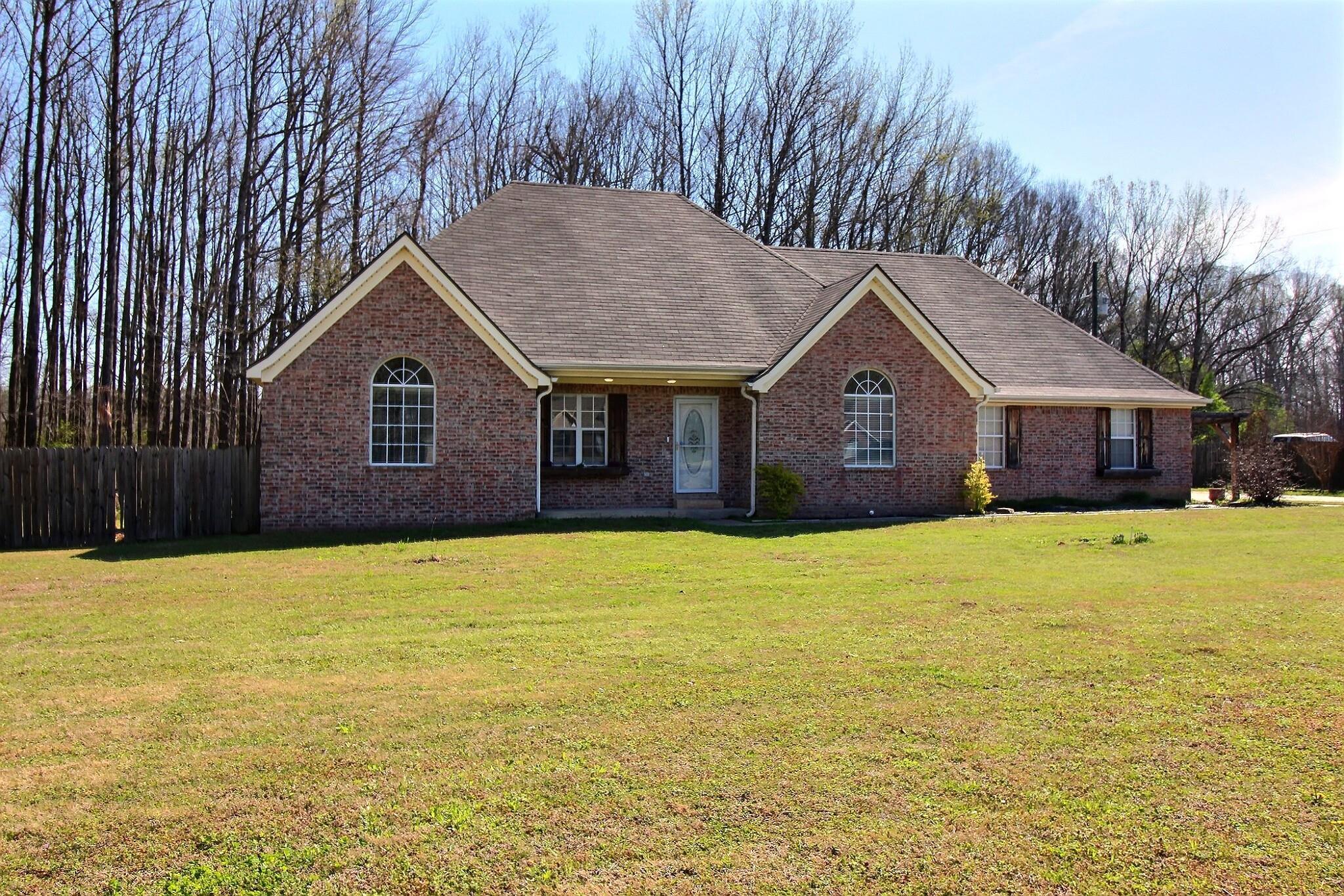 49 Roper Cove Byhalia, MS 38611 - Photo 1 of 24 Welcome Home to 49 Roper Cv., Byhalia