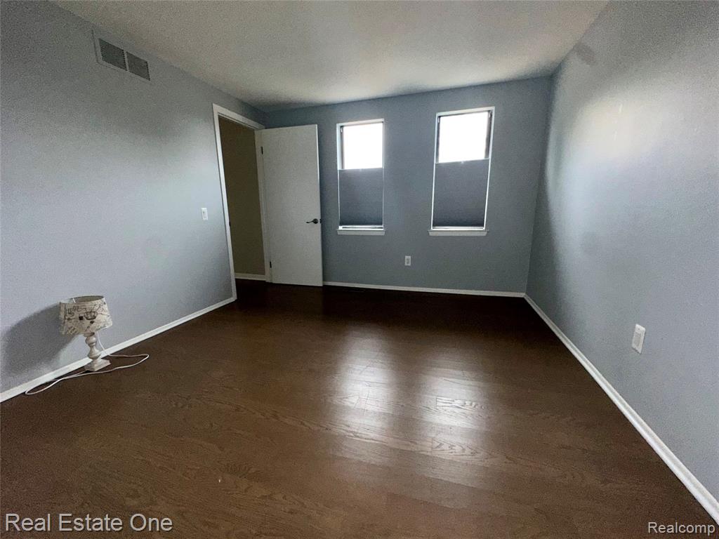 410 Willow Grove Lane Rochester Hills, MI 48307 - Photo 26 of 37