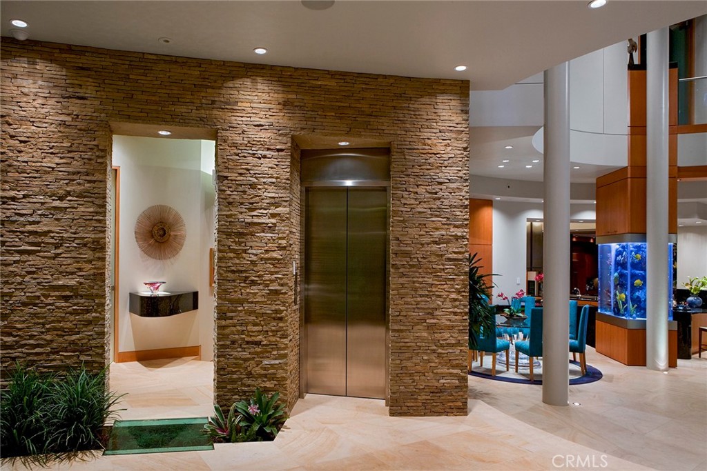 18 Ritz Cove Drive Dana Point, CA 92629 - Photo 13 of 25 a bathroom with a shower