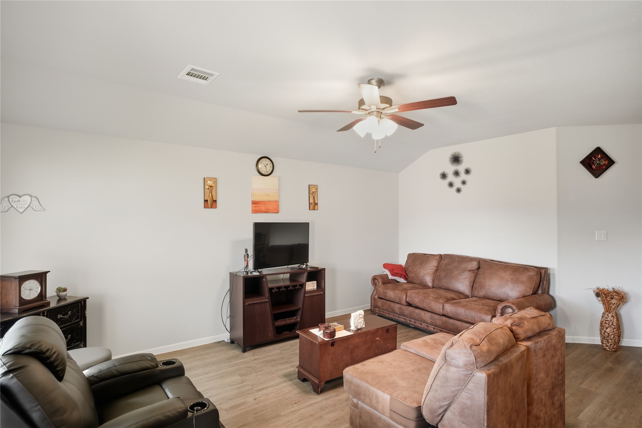 1317 Clear Cedar Court Conroe, TX 77301 - Photo 11 of 19