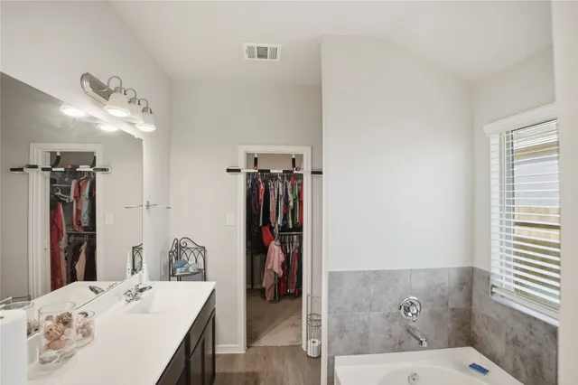 $1,900 | 1317 Clear Cedar Court, Conroe, TX 77301