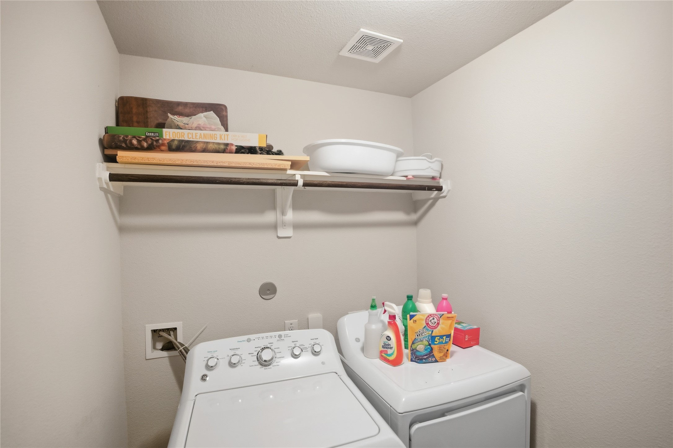 1317 Clear Cedar Court Conroe, TX 77301 - Photo 6 of 19