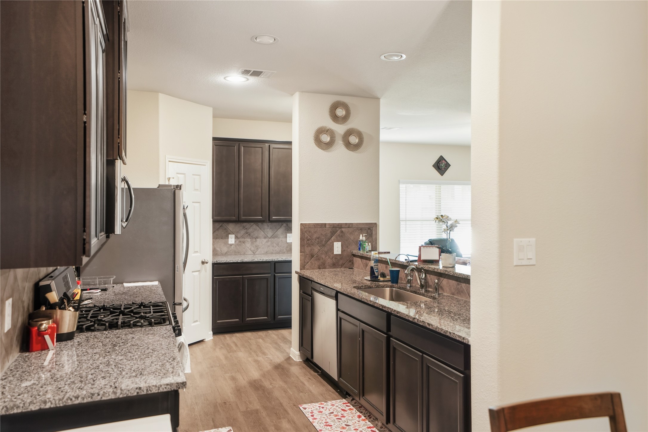 1317 Clear Cedar Court Conroe, TX 77301 - Photo 8 of 19