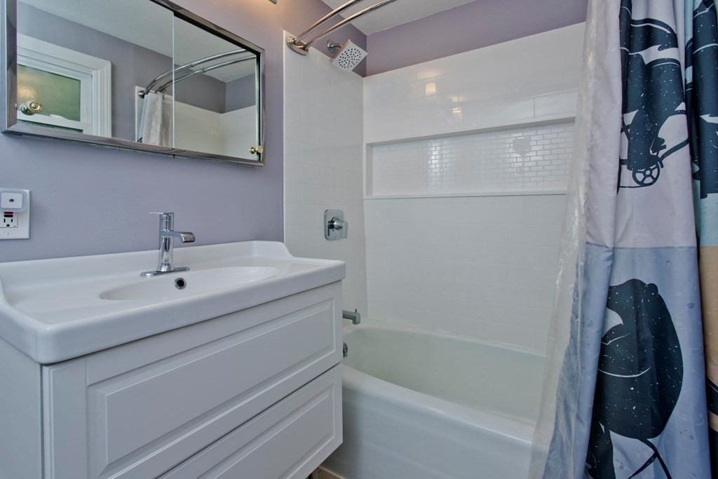 687 River Road Agawam, MA 01001 - Photo 18 of 30 Gallery Image 18
