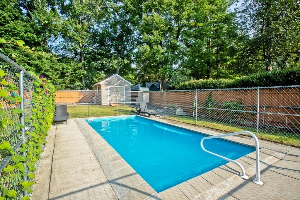 687 River Road Agawam, MA 01001 - Photo 25 of 30 Gallery Image 25