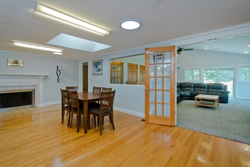 687 River Road Agawam, MA 01001 - Photo 9 of 30 Gallery Image 9