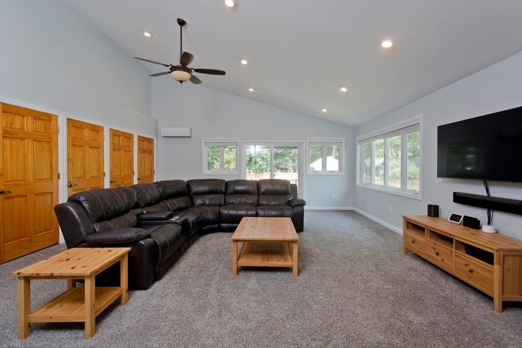 687 River Road Agawam, MA 01001 - Photo 10 of 30 Gallery Image 10