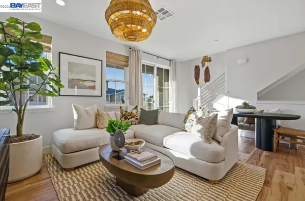 $883,126 | 4828 Las Positas Road, Unit 116, Livermore, CA 94551