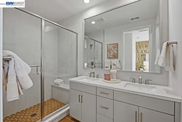 $883,126 | 4828 Las Positas Road, Unit 116, Livermore, CA 94551