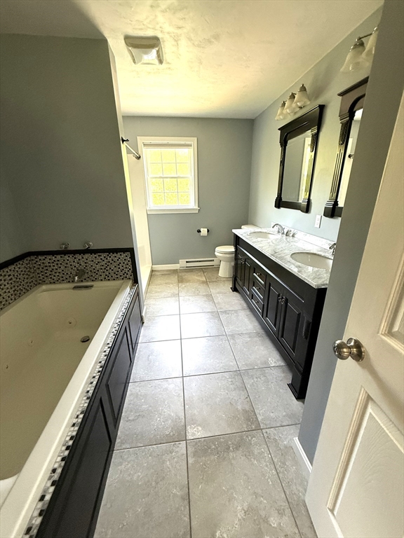 1026 Worcester Road New Braintree, MA 01531 - Photo 9 of 20