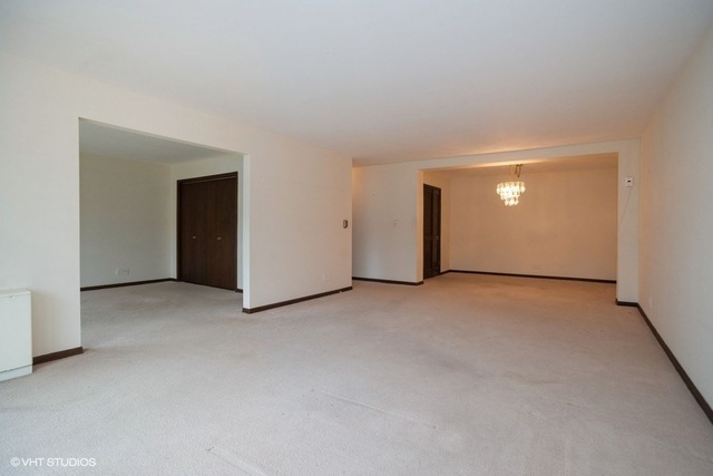 200 Thames Parkway, Unit 2E Park Ridge, IL 60068 - Photo 12 of 16