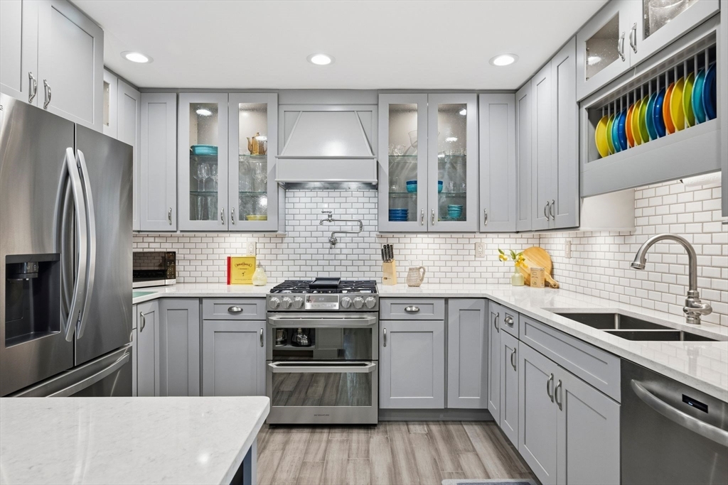 11 Friend Street Beverly, MA 01915 - Photo 11 of 37