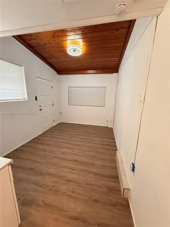 $1,295 | 2750 Southwest 26th Street, Unit 1, Miami, FL 33133