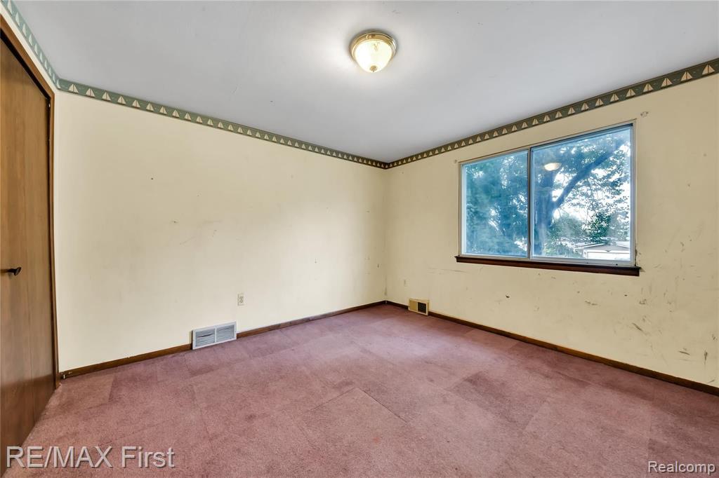3560 Chicago Road Warren, MI 48092 - Photo 23 of 24