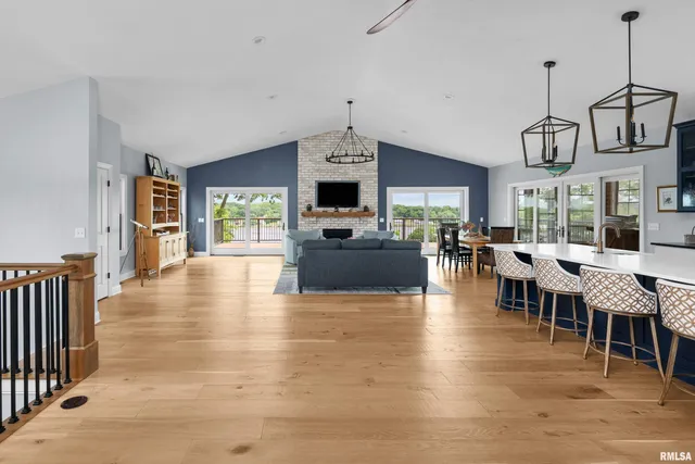 $999,900 | 223 North 2nd Street, Le Claire, IA 52753